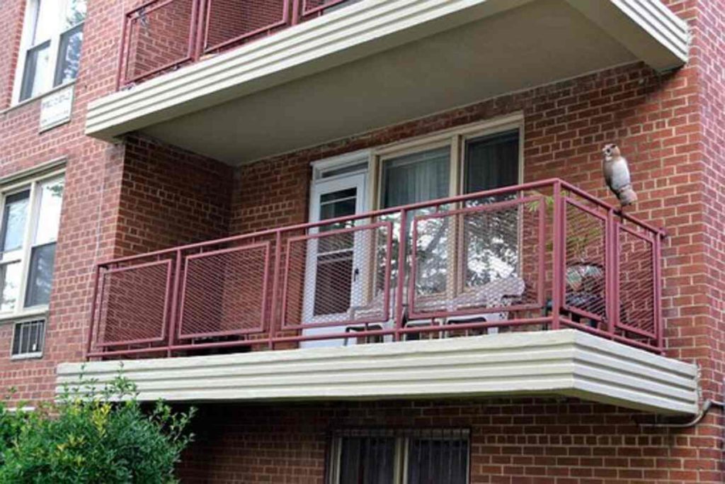 side gates