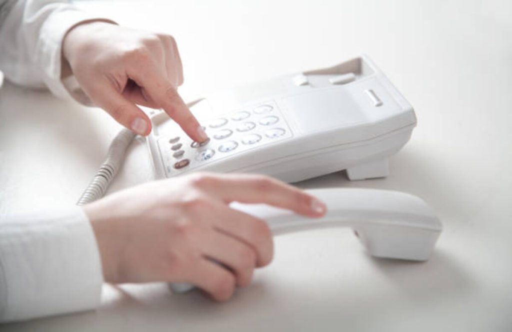 Call Waiting and Reverse DNS