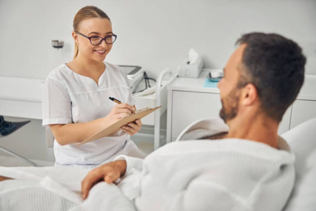 How to Write a Review for a Beautician
