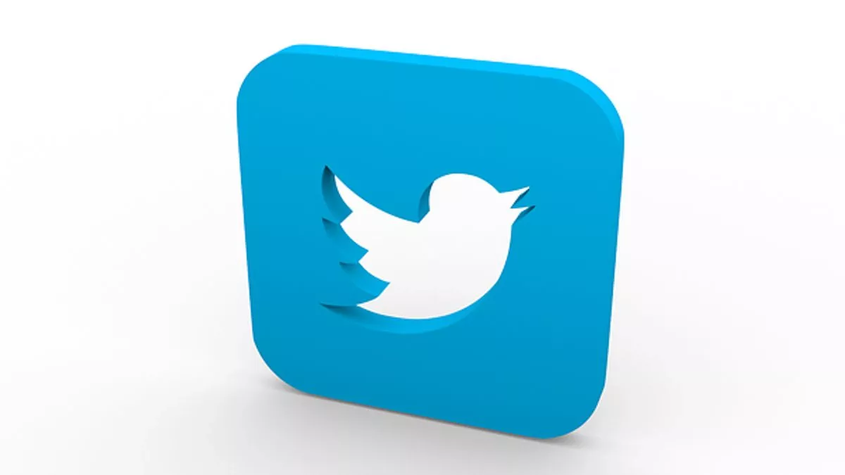 7 Top Strategies For Social Media Achievement