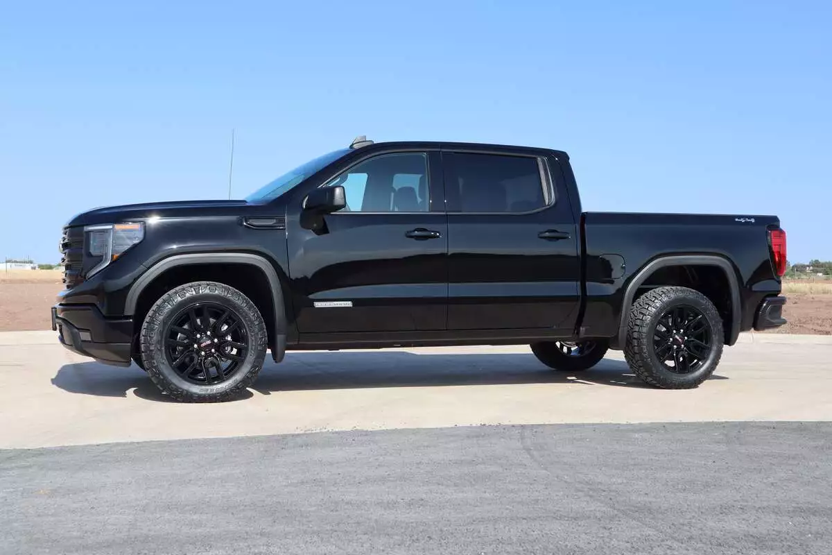GMC Sierra 1500 – A Modern Workhorse
