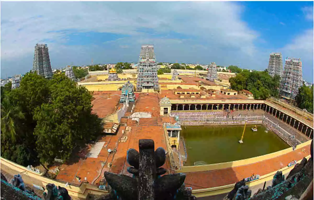 The Meenakshi Temple in Madurai, Tamil Nadu